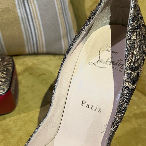 Christian Louboutin Brocade Pumps. - Picture 4 of 14